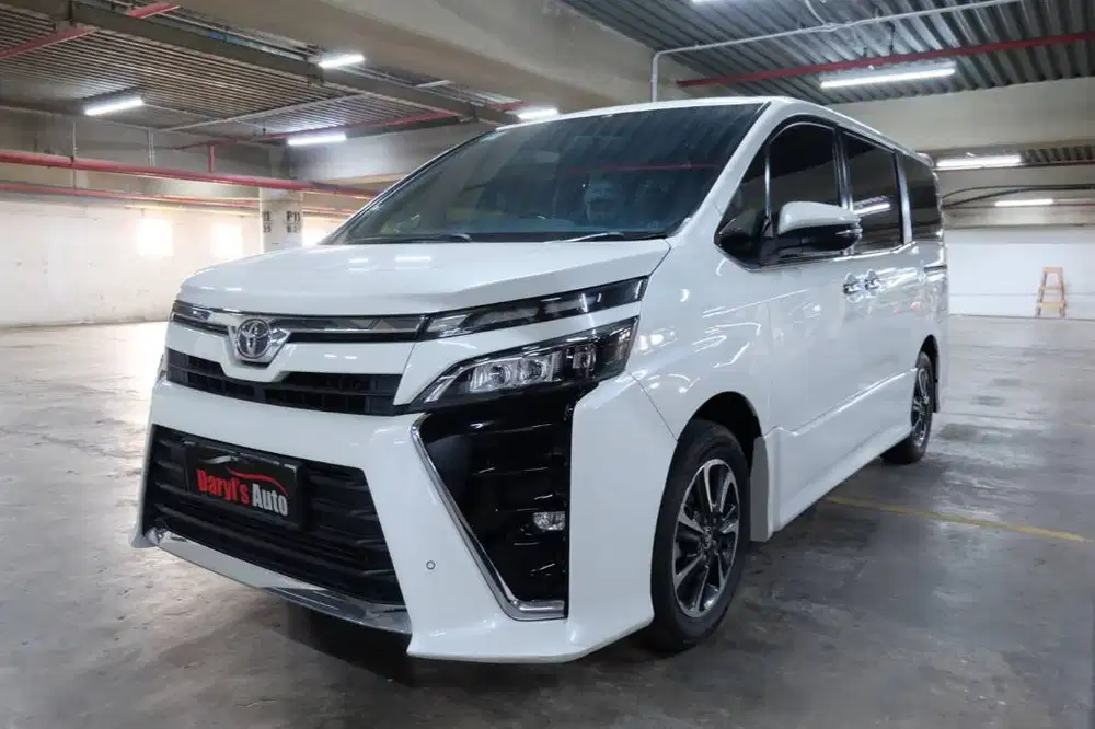 2018 Toyota Voxy 2.0 MPV Panoramic tdp 8jt
