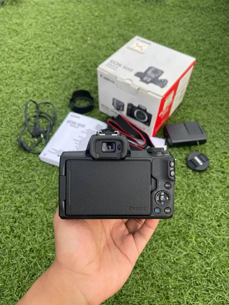 Mirrorless Canon M50 MARK II M50II lensa kit 15-45mm is stm fullset