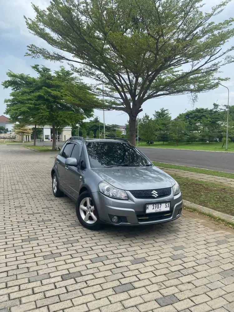 Suzuki SX4 2010 Bensin