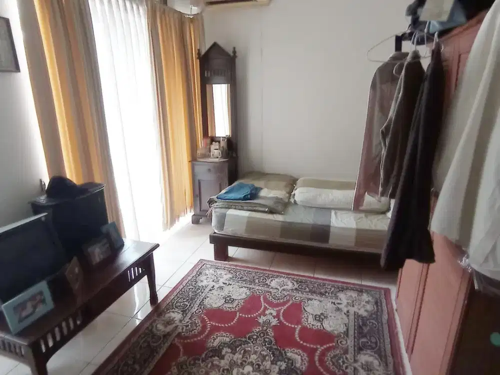 Rumah di lokasi esklusif Tatar Larangtapa  Kota Baru Parahyangan