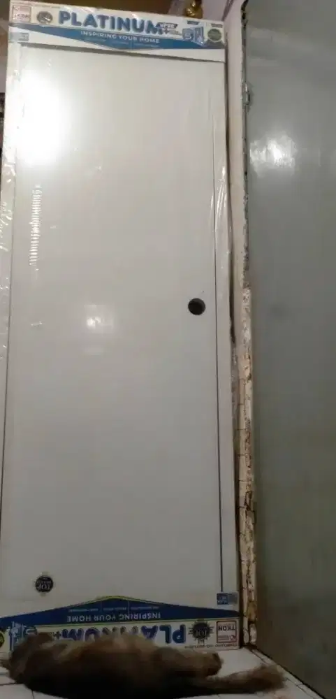 PINTU KAMAR MANDI