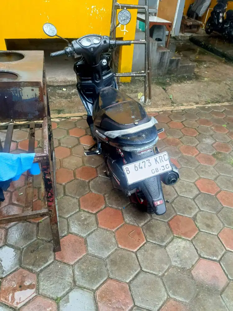 Di jual cepat suzuki skywave 2008 nego8