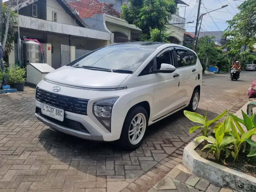 HYUNDAI STARGEZER 1.5 PRIME TWO TONE A/T 2023