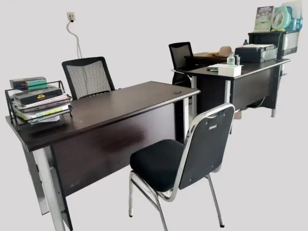 MEJA KERJA atau MEJA BELAJAR