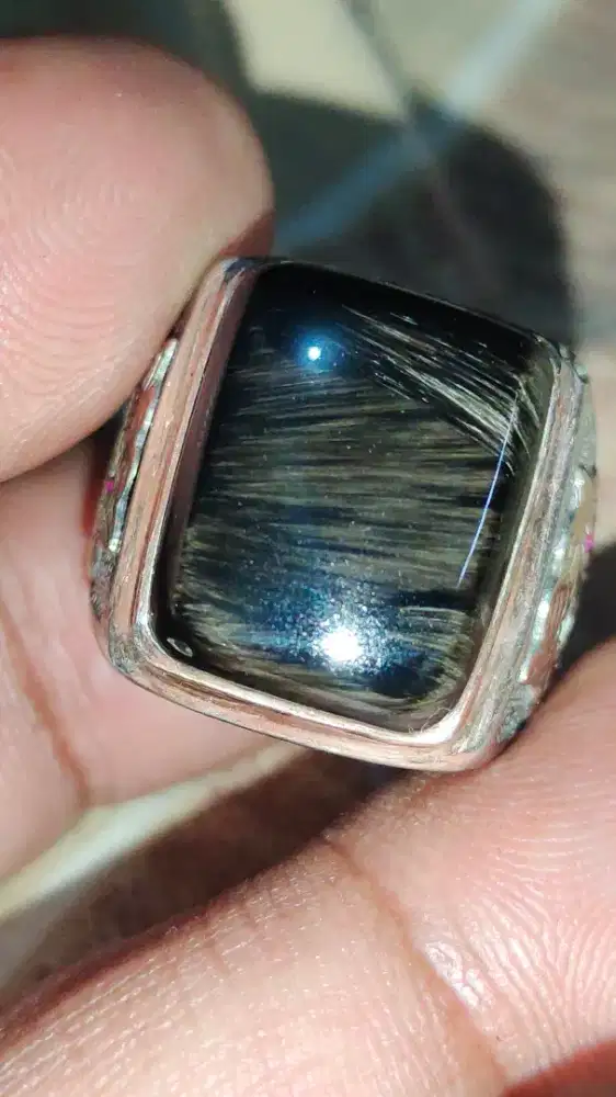 Basaltic tiger glass /bulu macan lumajang