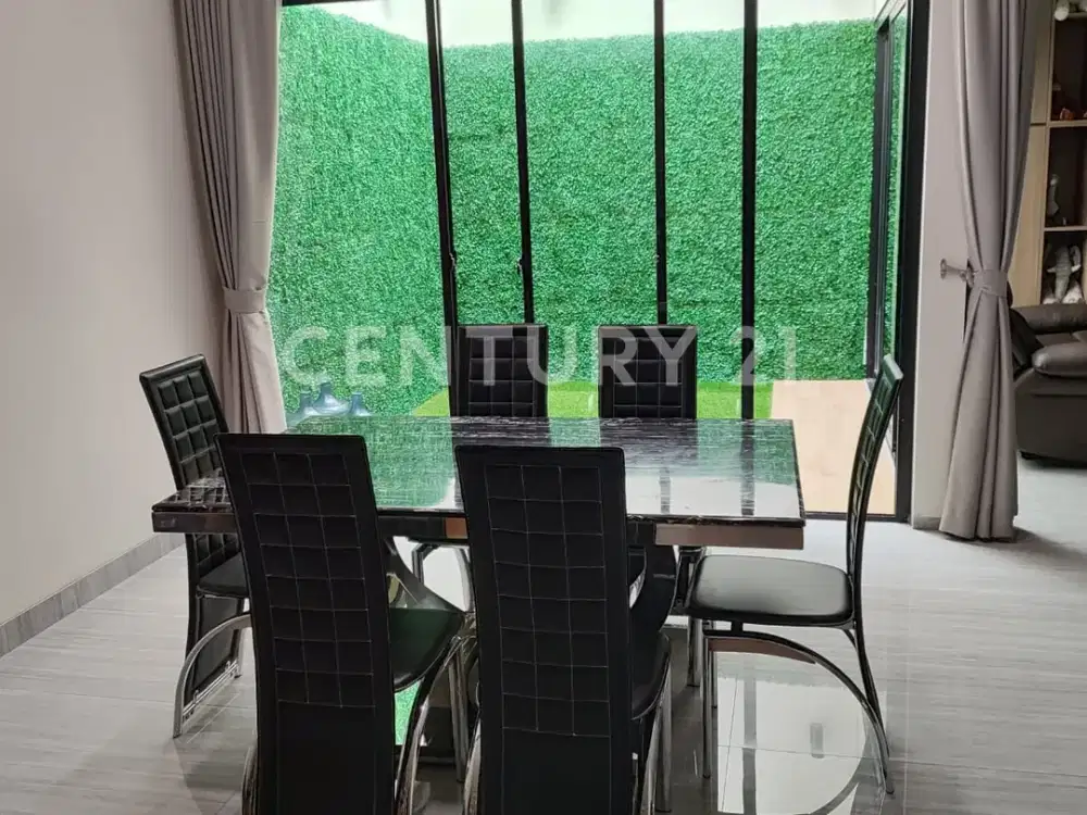 JUAL RUMAH MEWAH  GREEN GARDEN RESIDENCE