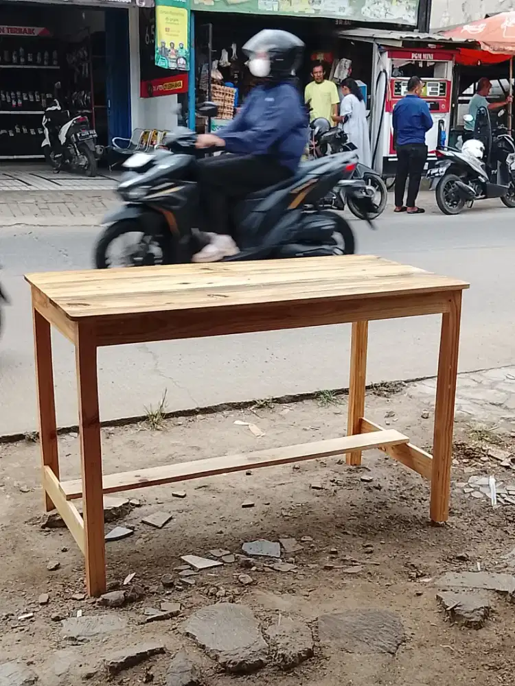 meja makan 120x60x75