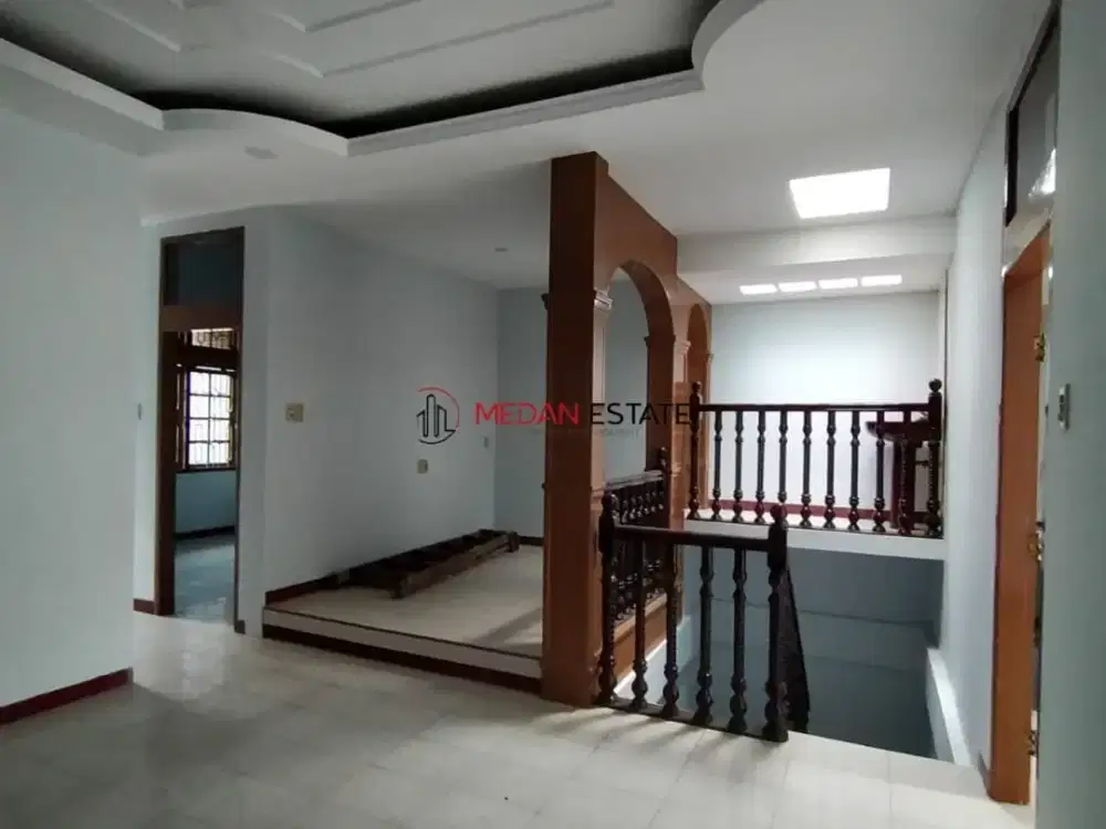 DI JUAL!! RUMAH VILLA POSISI INTI KOTA MEDAN!!- KOMP JATI MAS