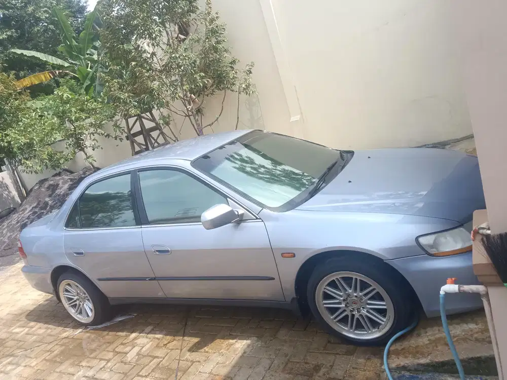 Honda Accord 2001 Bensin