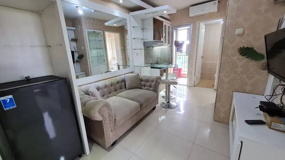 DISEWAKAN Apartemen Kalibata, VIOLA 2 Kamar Hook Furnished view Danau