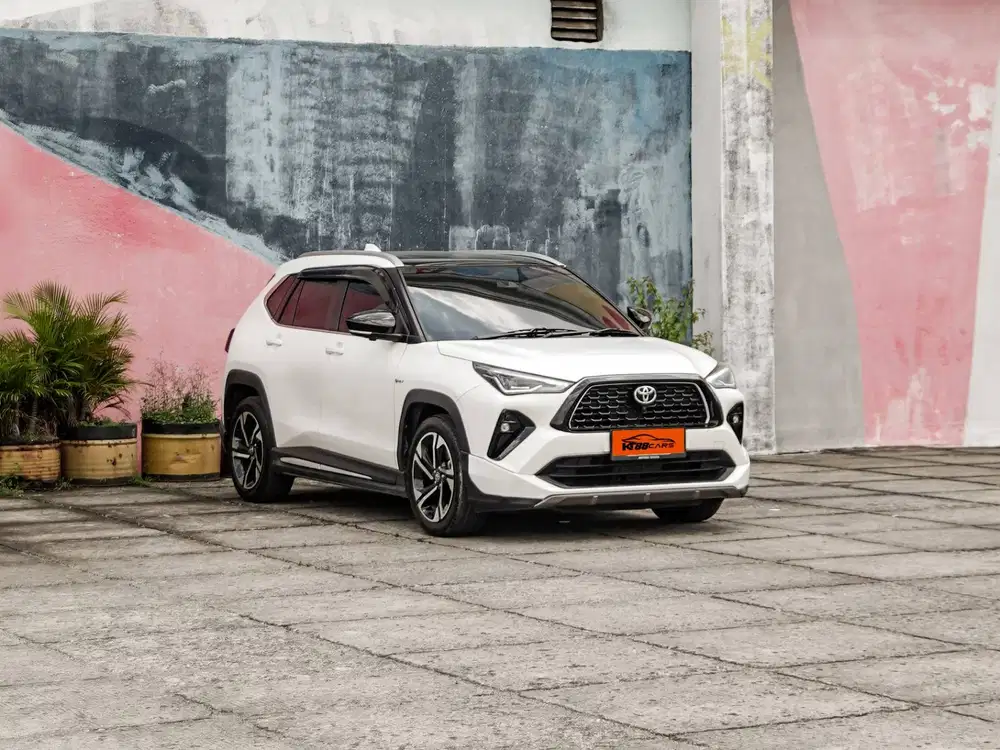 TOYOTA YARIS CROSS GR 1.5 HYBRID TSS METIC 2023