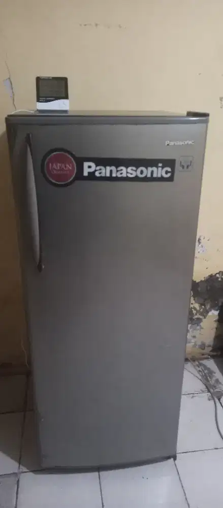Freezer 6 Rak Panasonic, Original
