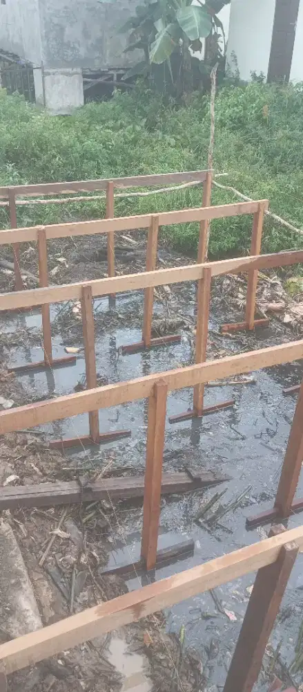 Kami menyediakan jasa tukang bangunan. borongan/pun harian liat medan