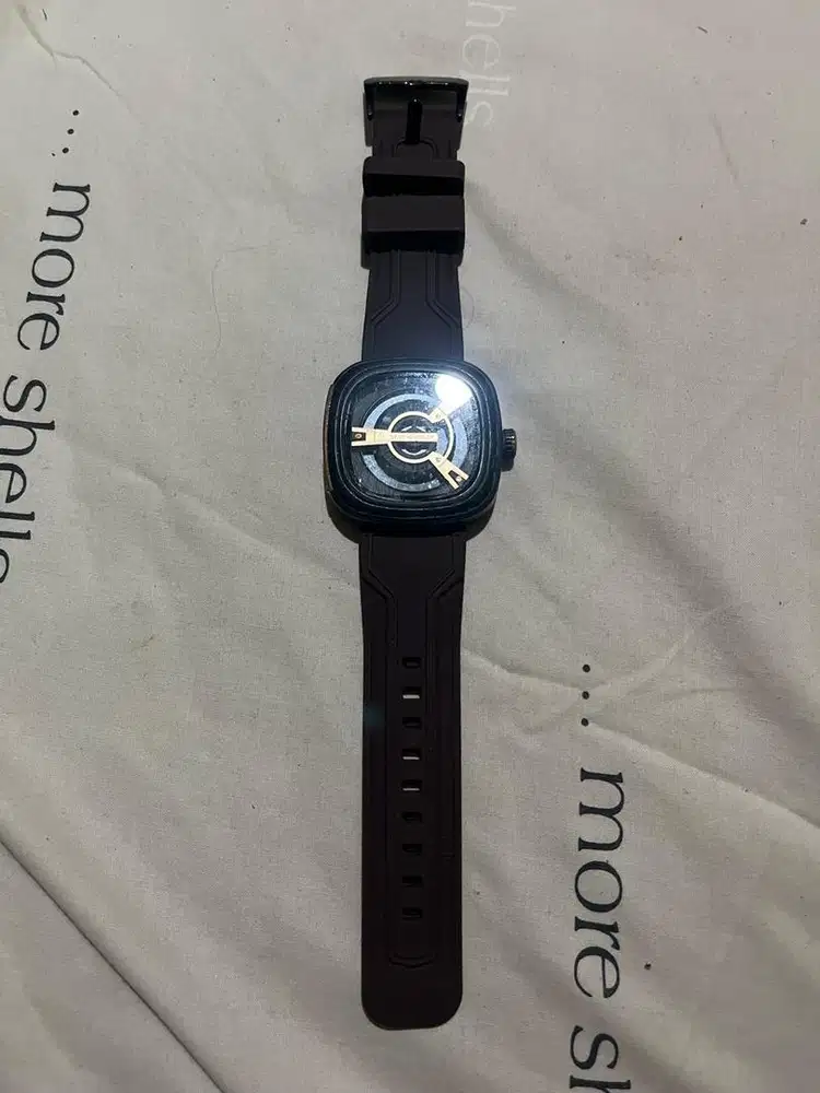 Jam tangan Seven Friday original