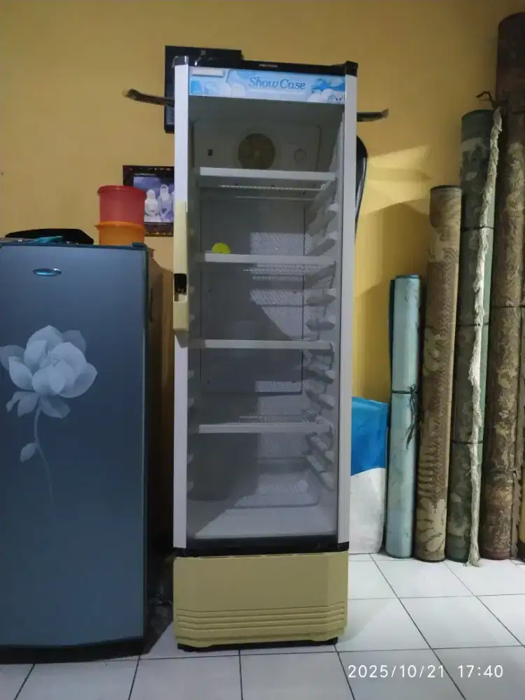 Jual cepat showcase polytron