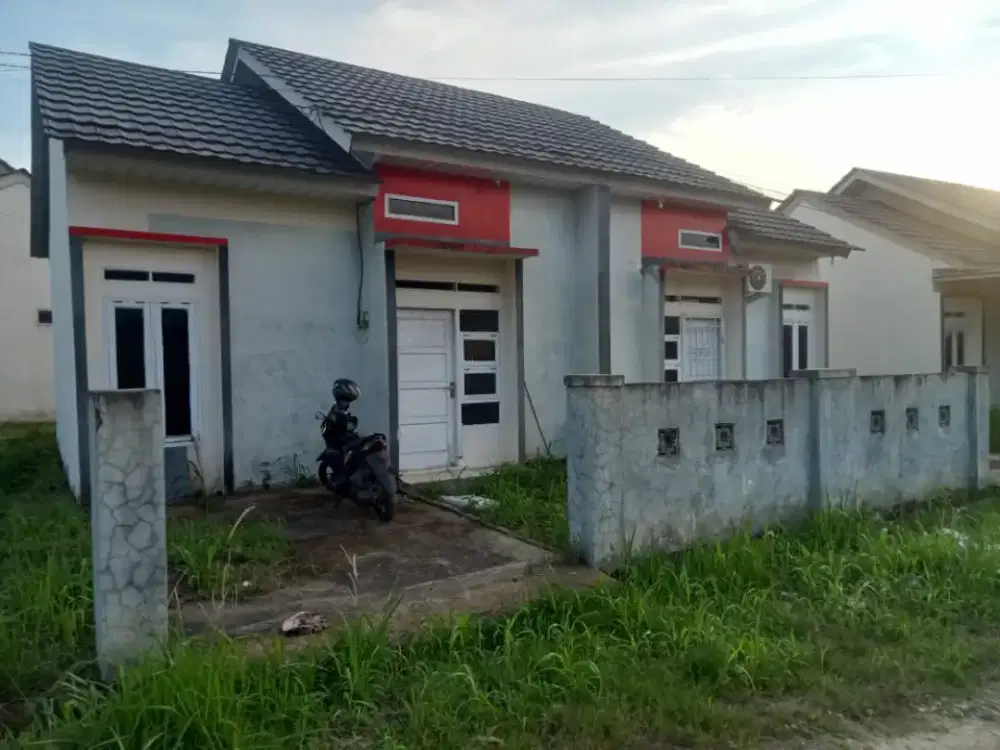 OVER KREDIT RUMAH HOOK (Tanah 127 m²) - Cuma 8 Juta NET