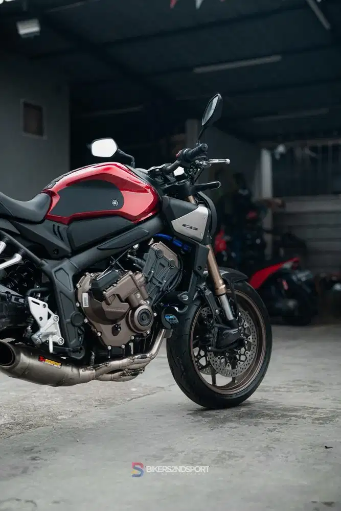 HONDA CB650 R E-CLUTCH 2025