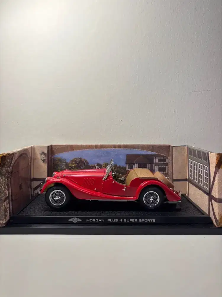 Morgan Plus 4 Super Sports Diecast Model Car Toys Mobil