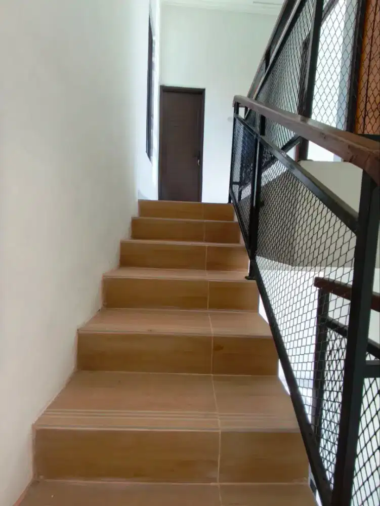 Rumah dua lantai banyak promo harga discount