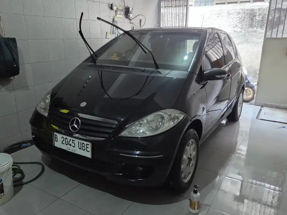 Mercedes-Benz A150 Hitam 2006