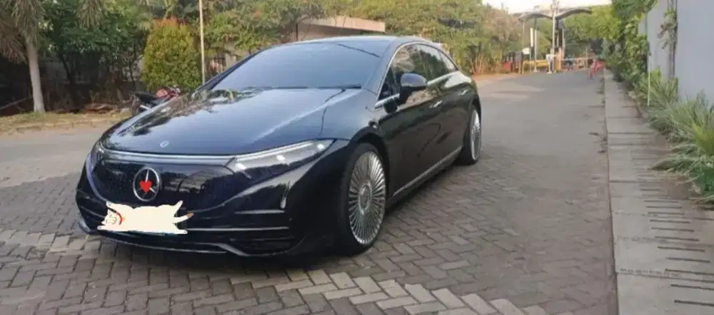 Mercedes benz EQS 2022 spesial