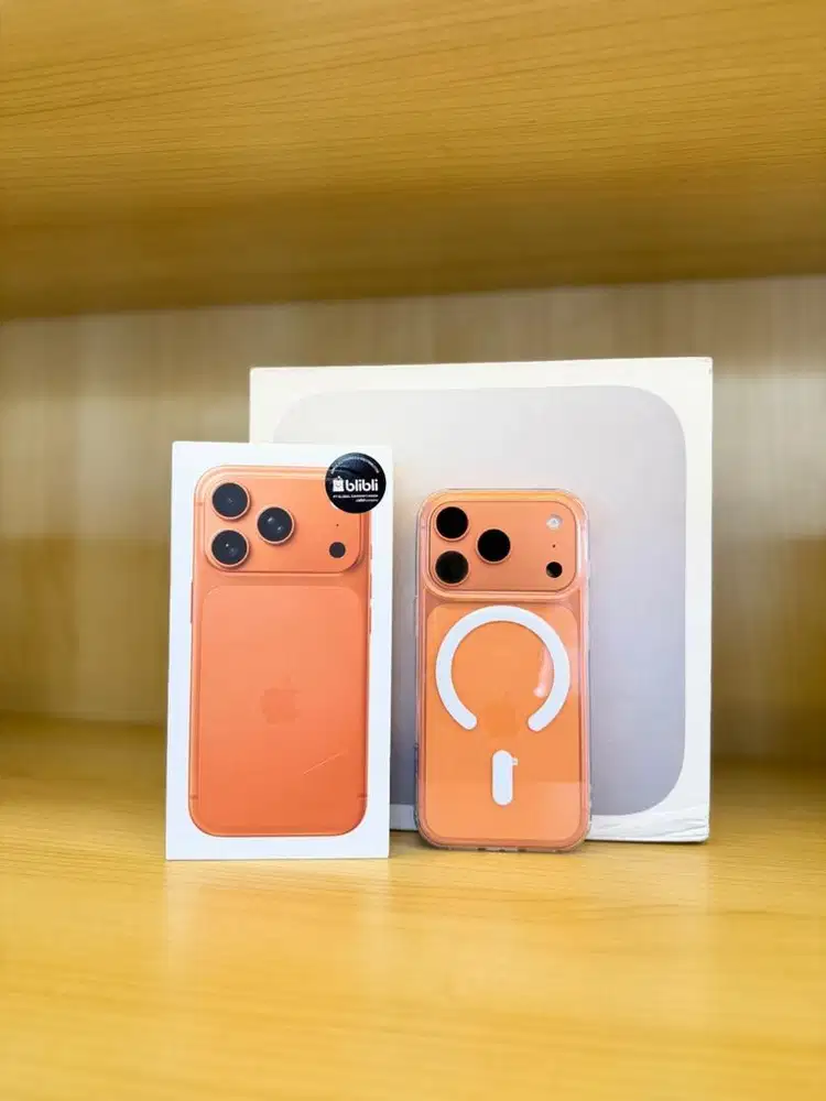 iPhone 17 Pro 256Gb cosmic orange