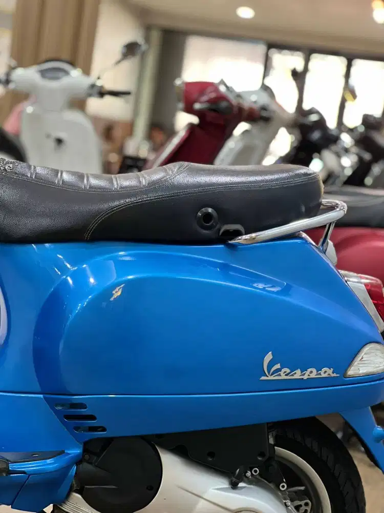 PIAGGIO VESPA LX 150 3V 2013 BIRU