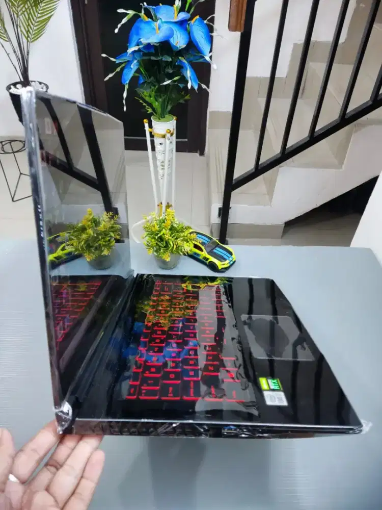 Laptop Render Gaming MSI Core i7 Ram 16/1Tera Ssd Dual Vga Nvidia Rtx