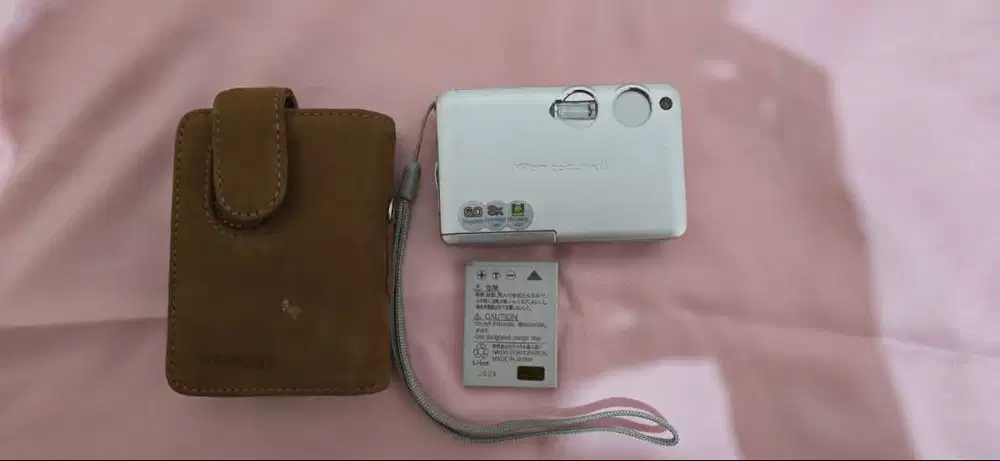 Nikon Coolpix S3 Kamera (Bekas)