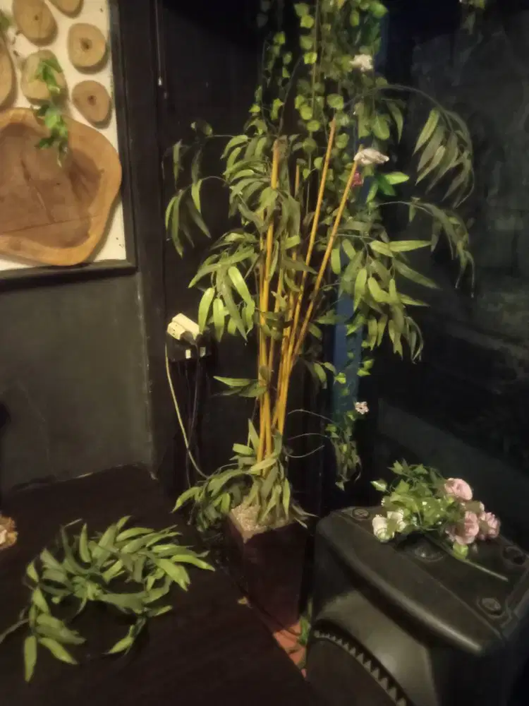 Pohon bambu imitasi + vas