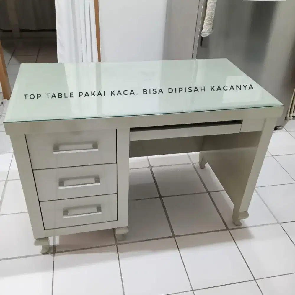 Meja Kantor Komputer Belajar Full Cat Duco & Kaca & Tempat Keyboard