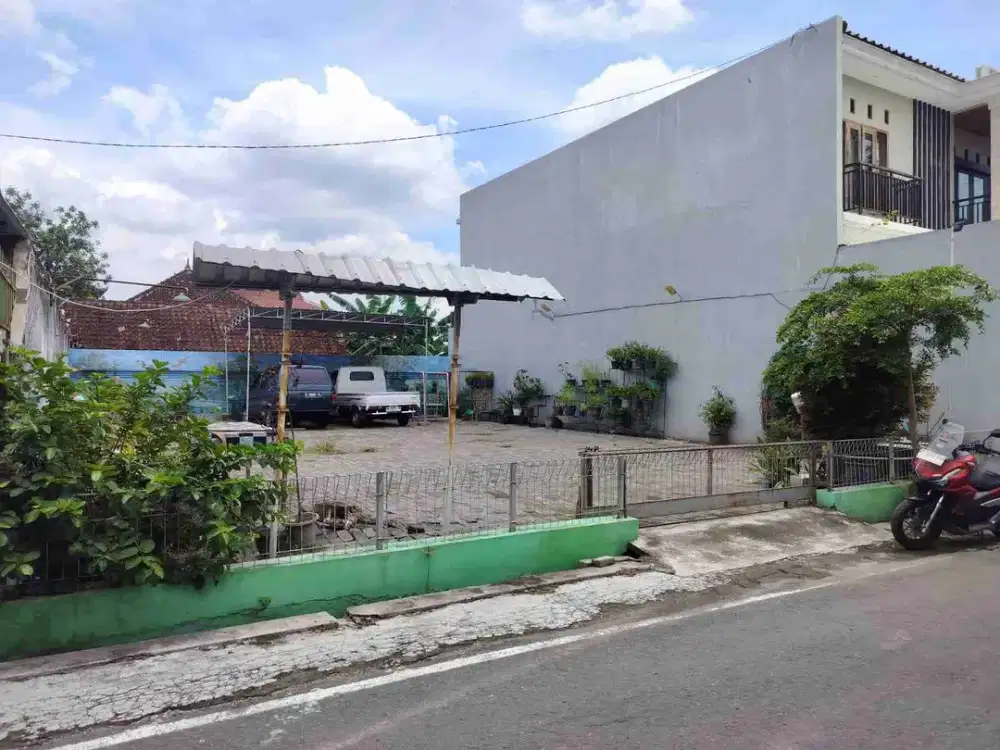 Tanah Tengah Kota Solo Barat DPRD Karangasem Laweyan Surakarta