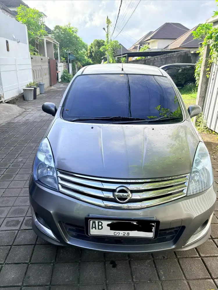 Nissan Grand livina 2012 Bensin