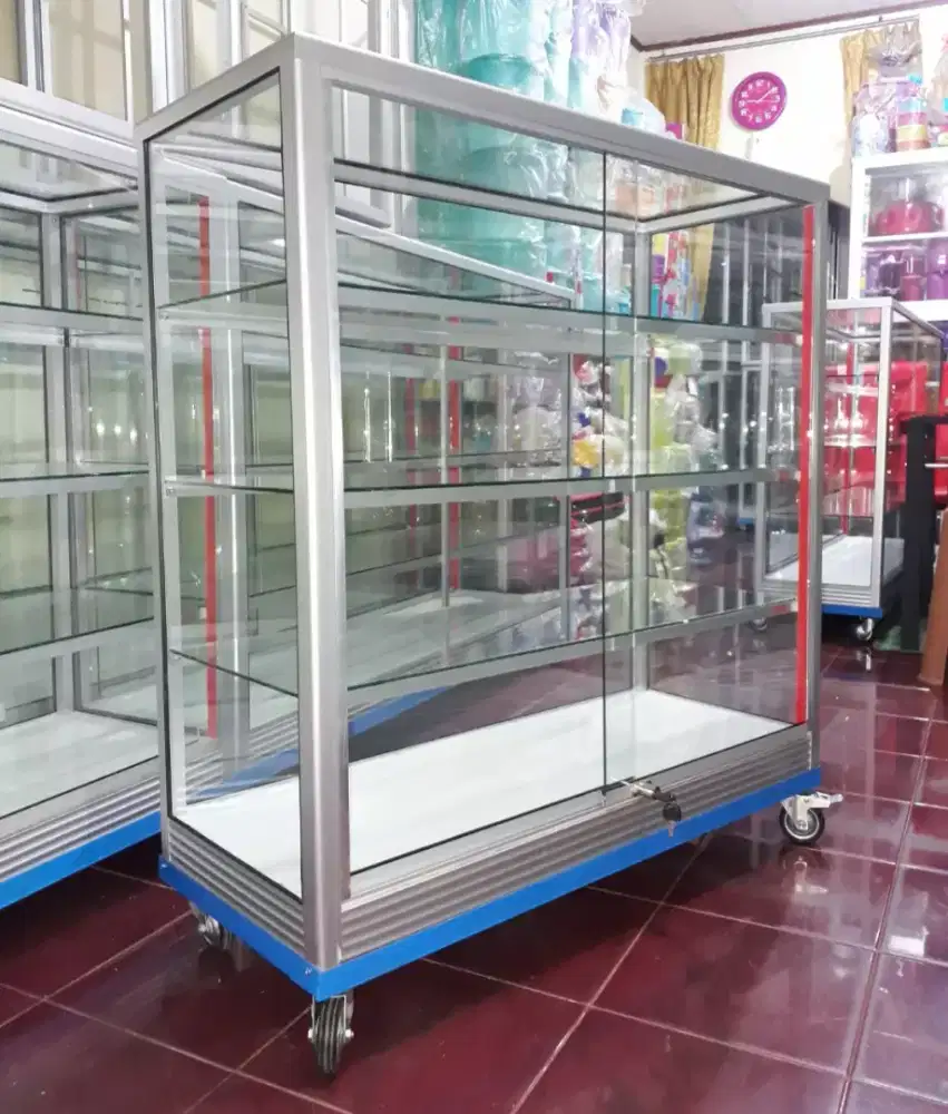 Etalase 1Mx1M Pakai RODA BESAR + KUNCI Kondisi Barang Baru & Ready