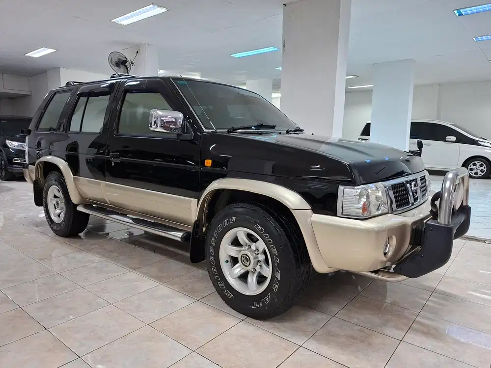 Nissan Terrano Kingsroad K3 2005 Bensin