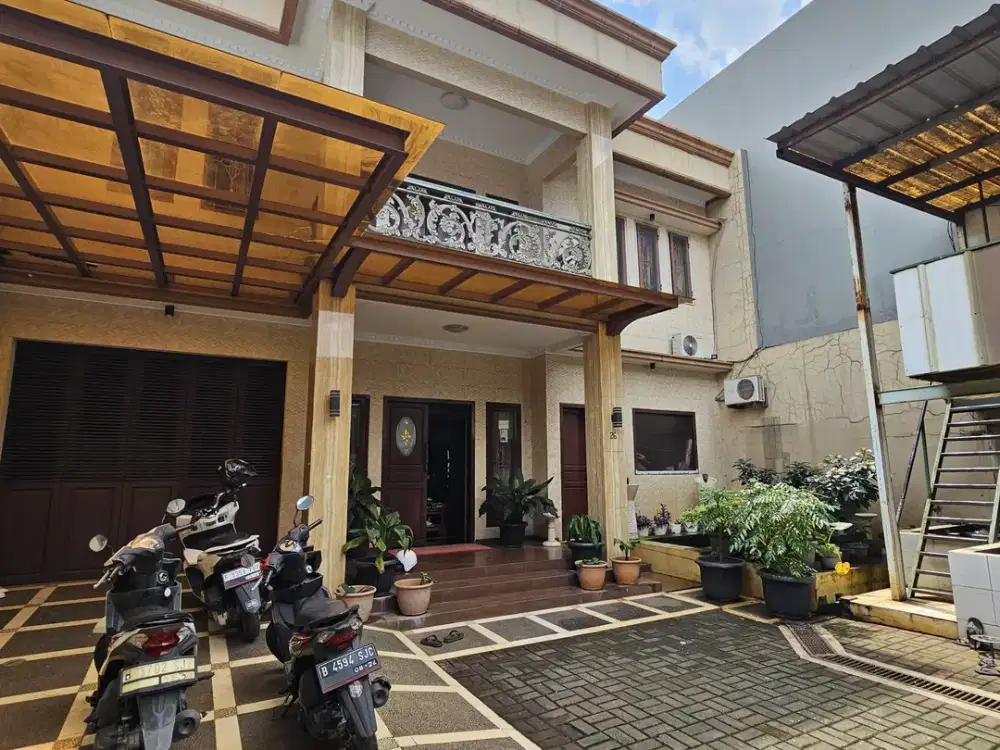 For Sale Workshop and House 2 Floors in Cilandak Pinang Raya Jakarta