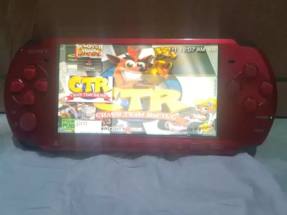 Jual psp 3000 merah keadaan normal