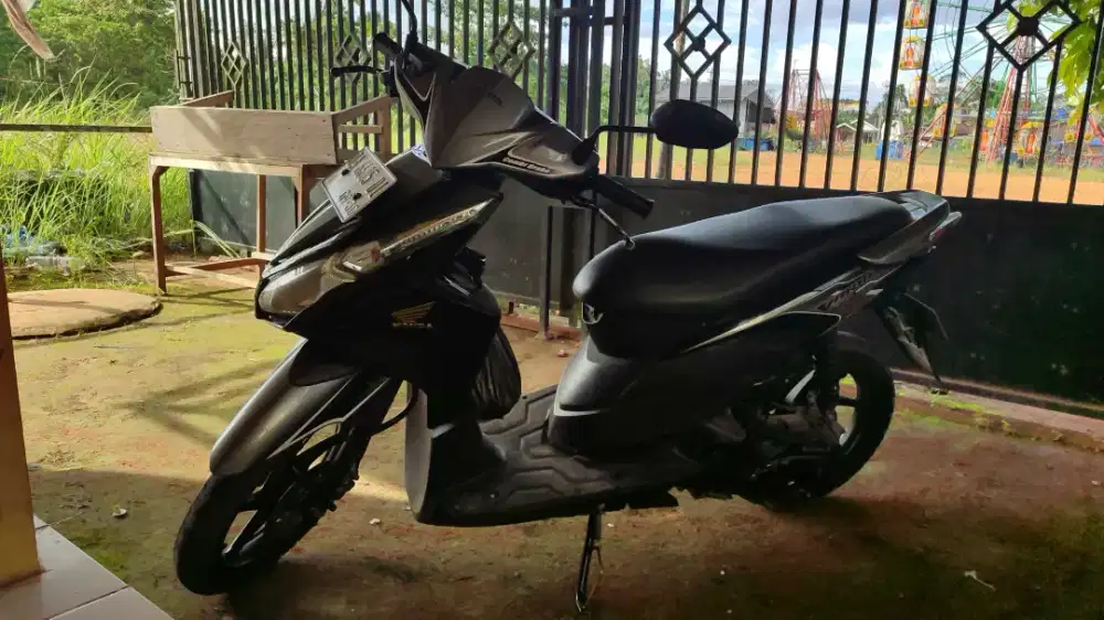 Vario Techno Cbs 2010 antik,like new ,siap pakai ,kilometer rendah