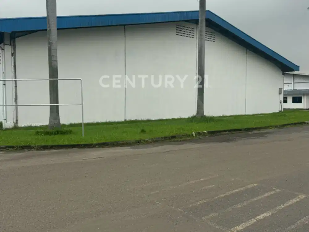 DISEWAKAN GUDANG LUAS  Dan STRATEGIS DI MM2100 BEKASI