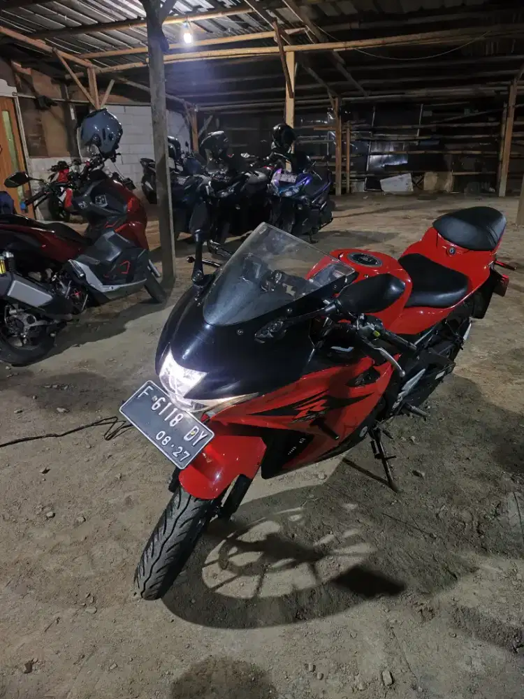 Dijual GSX R150 km 36000 nego tipis