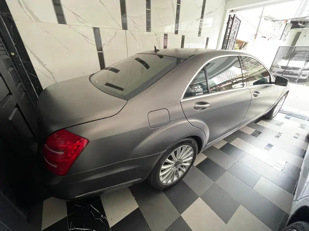Mercedes-Benz S300L 2011 Bensin