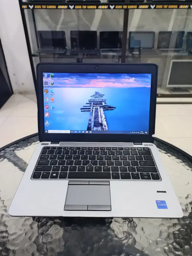 Laptop HP Elitebook 820 G2