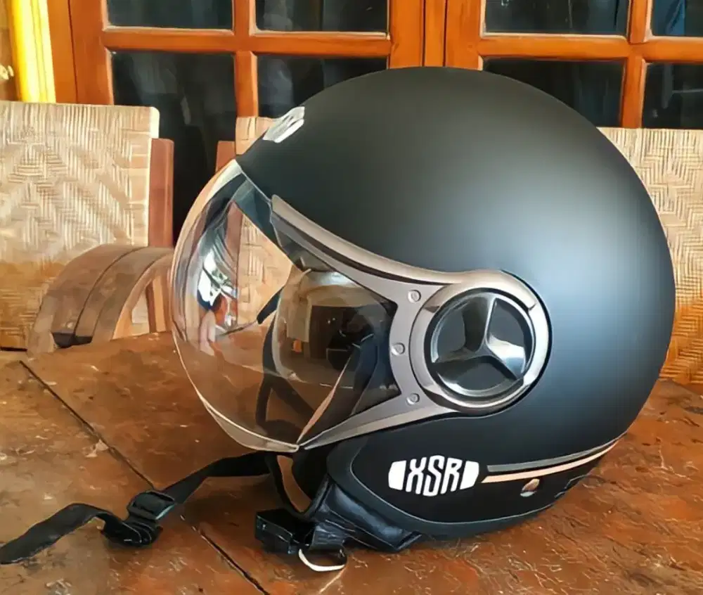 Helm Yamaha baru nettt