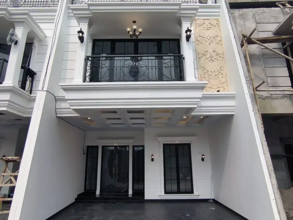 Dijual Rumah Classic Modern Dekat Stasiun Lenteng Agung Jagakarsa Jakarta Selatan