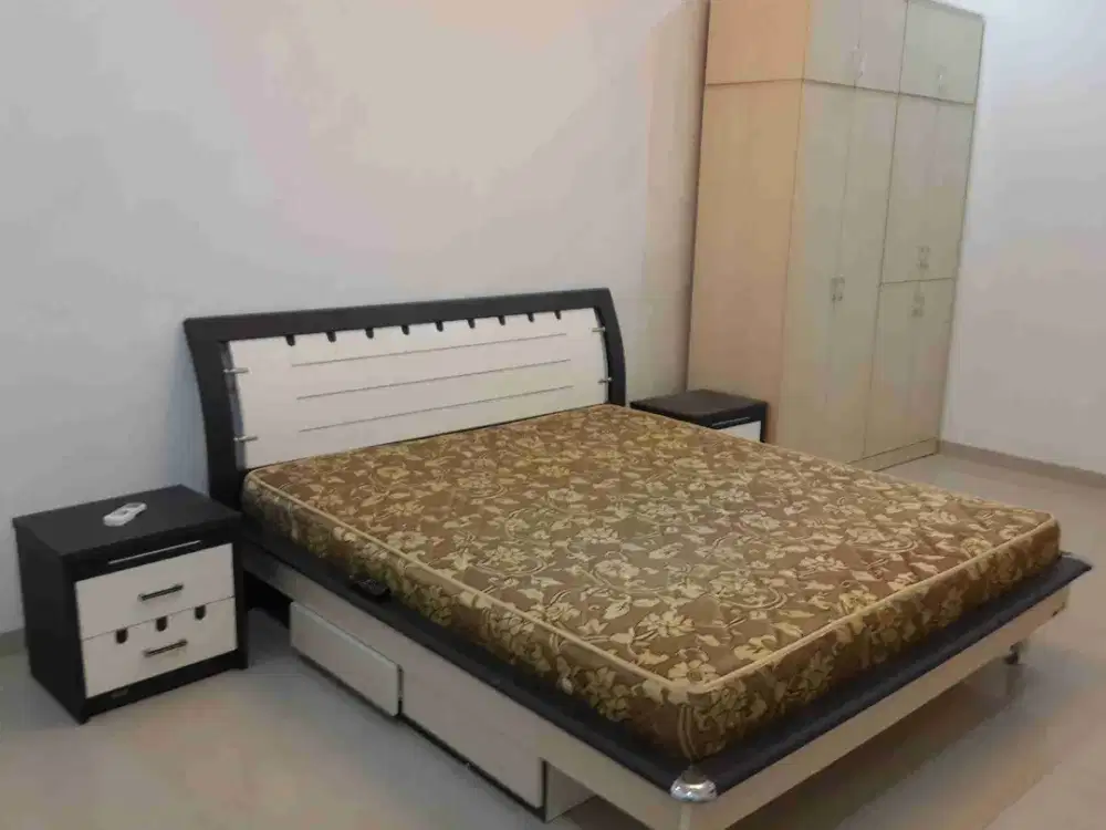 For Rent 3 Bedrooms 2 Toilets 1 small warehouse Fully Furnished Sukajadi