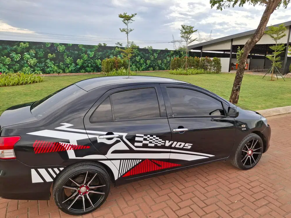 Toyota Limo 2009 Bensin