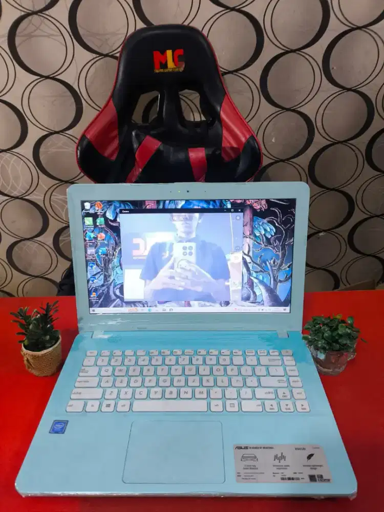 Laptop Asus vivobook x441 blue