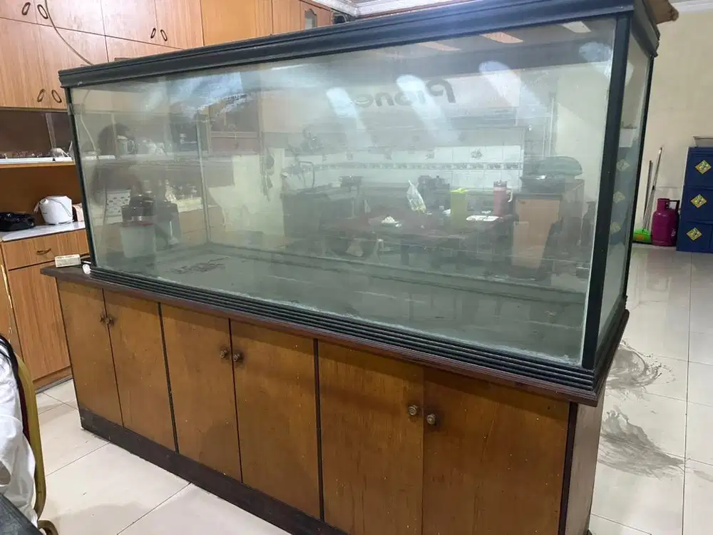 MEJA AQUARIUM kondisi kotor