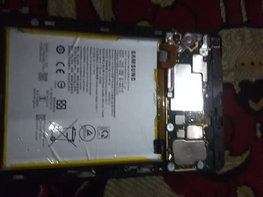 Jual Samsung tabA keadaan seperti gmbar tinggal ganti lcd dan back doo