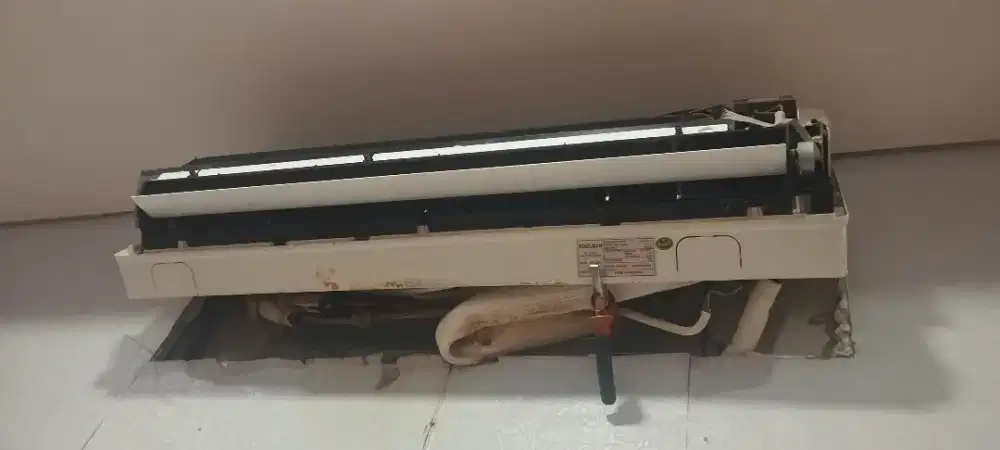 SERVICE AC PERBAIKAN DAN MAINTENNCE